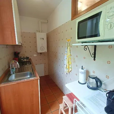 Riva Bianca Castle Apartment Lierna