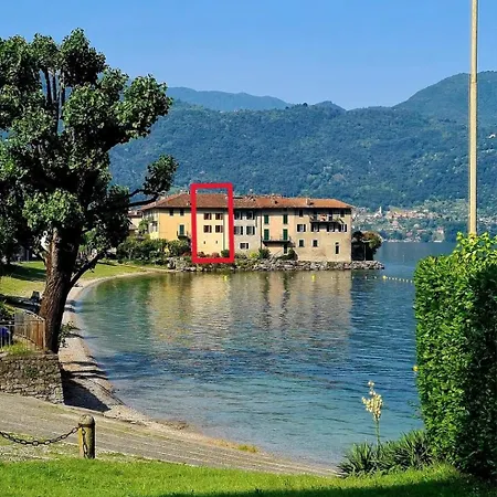 Riva Bianca Castle Apartment *