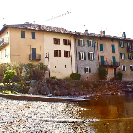 Riva Bianca Castle Lierna